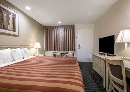 Inn Rodeway San Diego East 2*